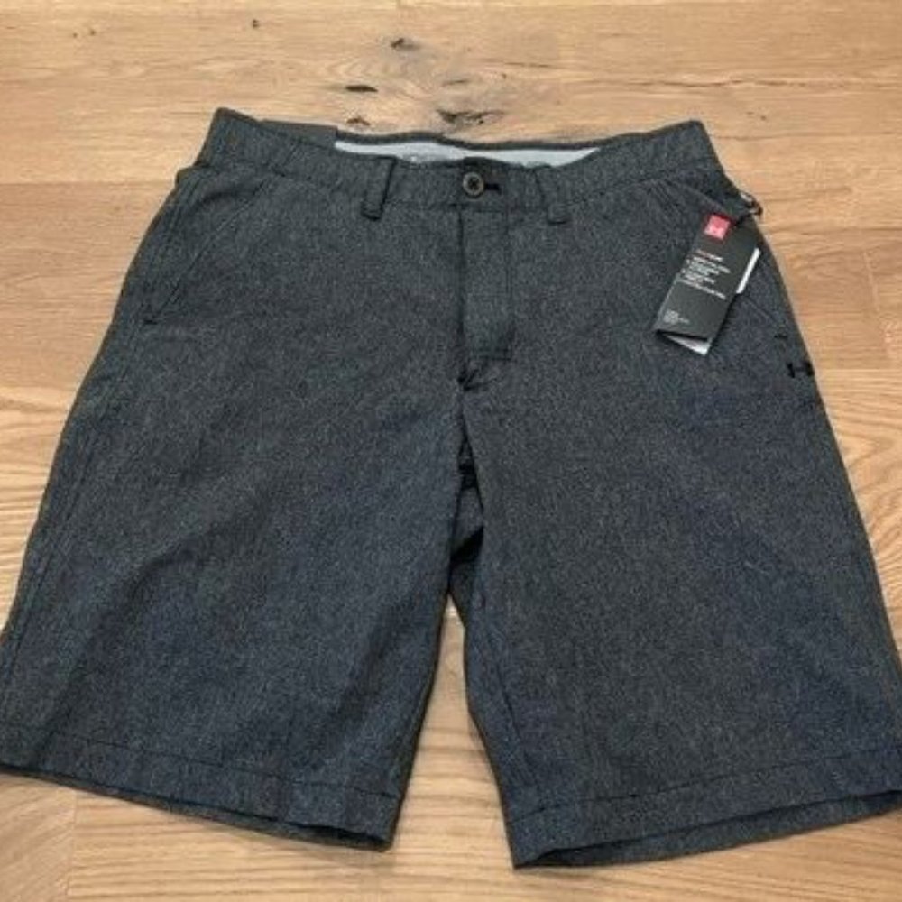 NWT Under Armor Match Play Golf Vented Shorts-32w